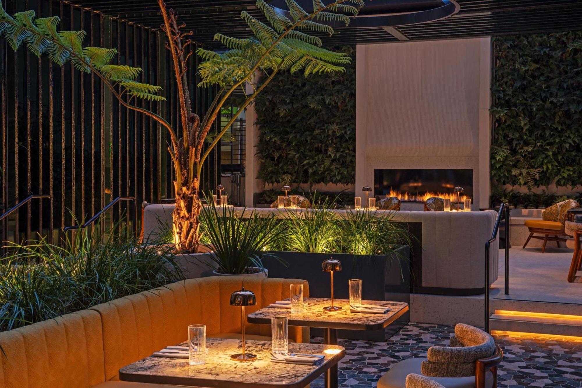 W Hollywood Hotel 4*